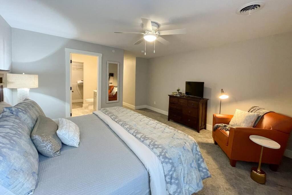 New Beautiful 3 Bedroom Condo In 베텐도르프 외부 사진